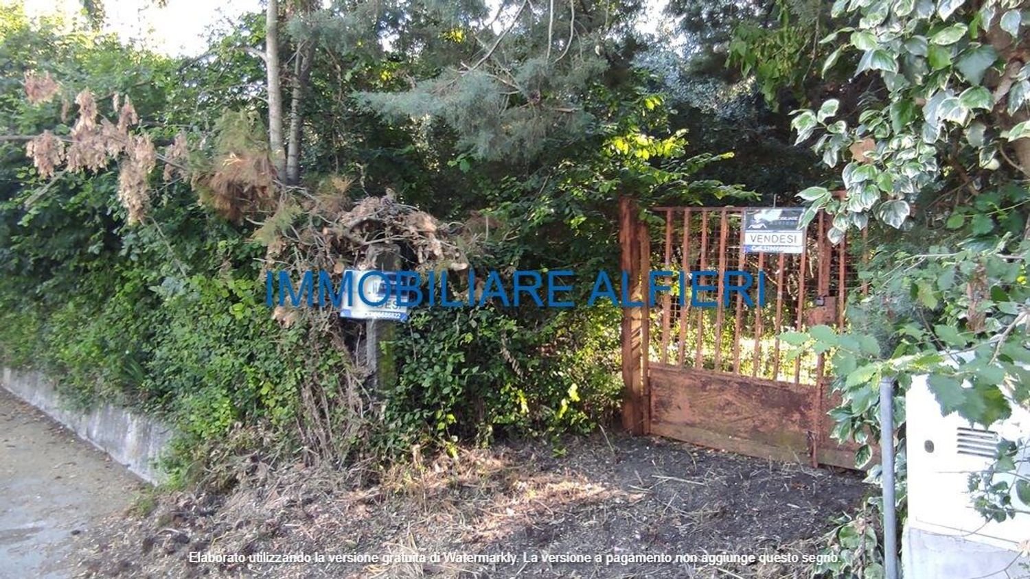 Земельный участок 2600м² в Беневенто, Италия № 126271