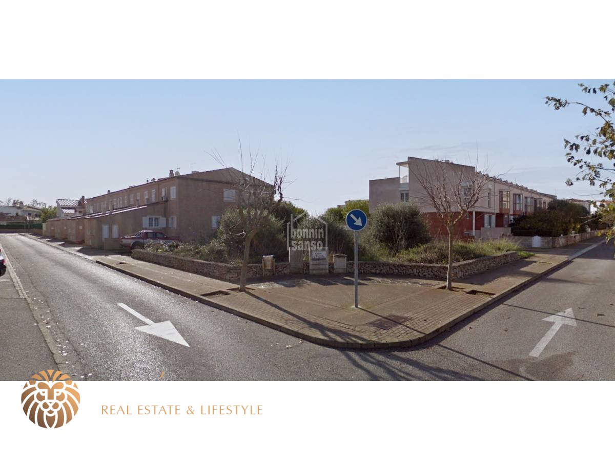 595m² Land in Mahon, Spain No. 5187