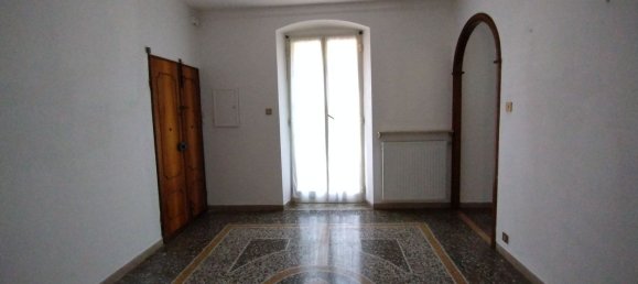 3 bedrooms Apartment in Genoa, Italy No. 379601 4