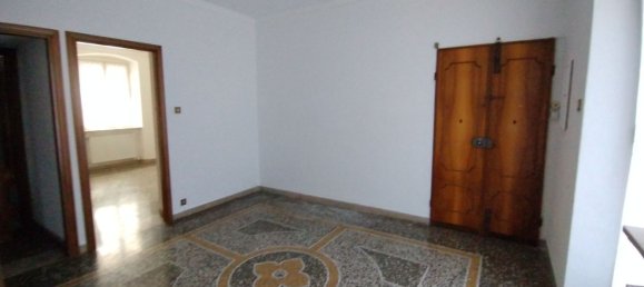 3 bedrooms Apartment in Genoa, Italy No. 379601 6