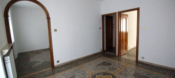 3 bedrooms Apartment in Genoa, Italy No. 379601 7