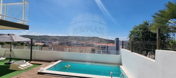 4 bedrooms House in Torres Vedras, Portugal No. 49299 3