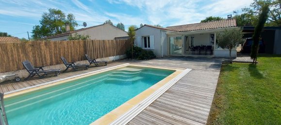 3 Schlafzimmer Haus in Le Chateau-d'Oleron, France, Nr. 335928 2