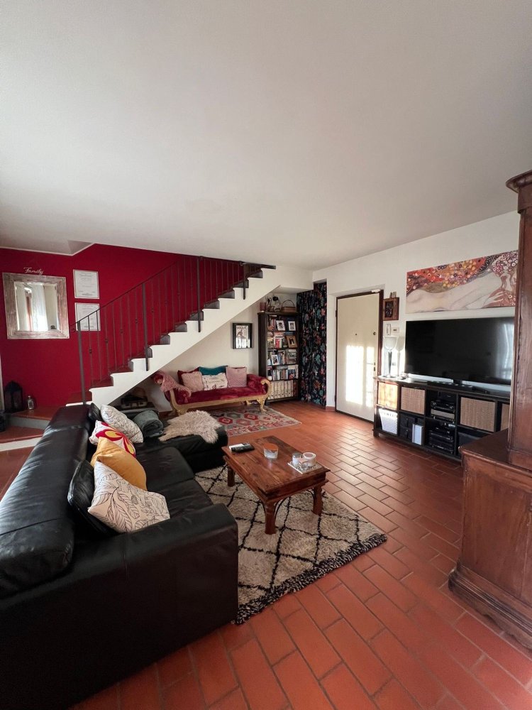 Дуплекс с 4 комнатами в Ластра а Синья, Италия № 51077