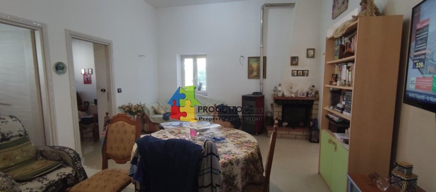 5 rooms House in Castiglione di Sicilia, Italy No. 127062