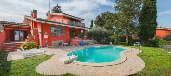 7-Zimmer Villa in Ciampino, Italy, Nr. 156929 2