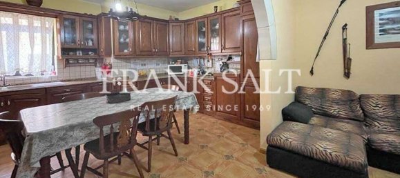 4 Schlafzimmer Maisonette-Wohnung in Zebbug, Malta, Nr. 10797 2