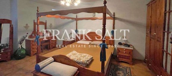 4 Schlafzimmer Maisonette-Wohnung in Zebbug, Malta, Nr. 10797 8