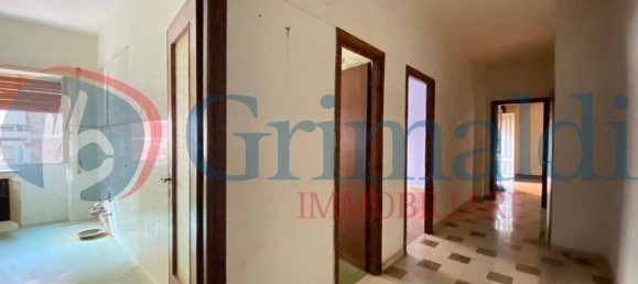 3 rooms Apartment in Rome, Italy No. 136071 19