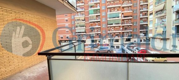 3 rooms Apartment in Rome, Italy No. 136071 11