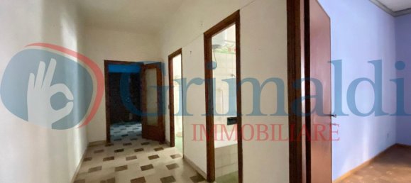 3 rooms Apartment in Rome, Italy No. 136071 18