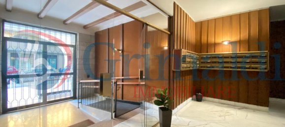 3 rooms Apartment in Rome, Italy No. 136071 8