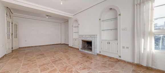 5 bedrooms Apartment in Torrevieja, Spain No. 100626 2