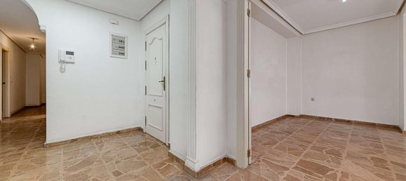 5 bedrooms Apartment in Torrevieja, Spain No. 100626 25