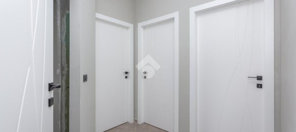 3 rooms Apartment in Turin, Italy No. 32287 8