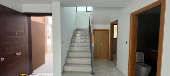 Таунхаус с 3 спальнями в Dubai Land, ОАЭ № 30012 12