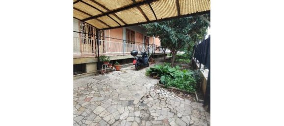 4 bedrooms Apartment in Palermo, Italy No. 253257 3