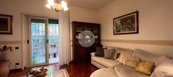 3 Schlafzimmer Wohnung in Naples, Italy, Nr. 316226 11