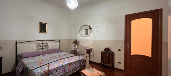 3 Schlafzimmer Wohnung in Naples, Italy, Nr. 316226 14