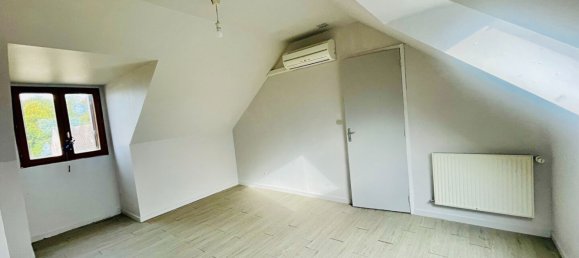 Дом с 6 комнатами в Бюси-ле-Руа, Франция № 221397 3