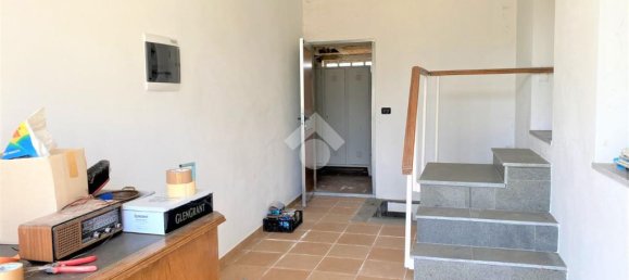 4-Zimmer Garage in Borgofranco d'Ivrea, Italy, Nr. 66241 2