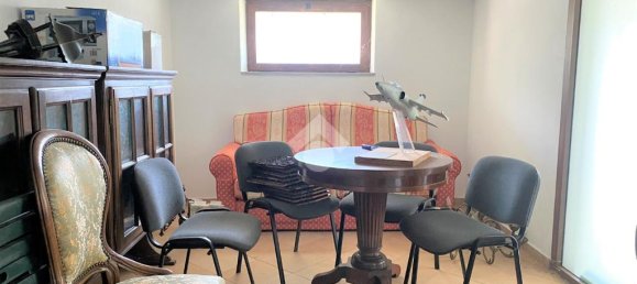 4-Zimmer Garage in Borgofranco d'Ivrea, Italy, Nr. 66241 5