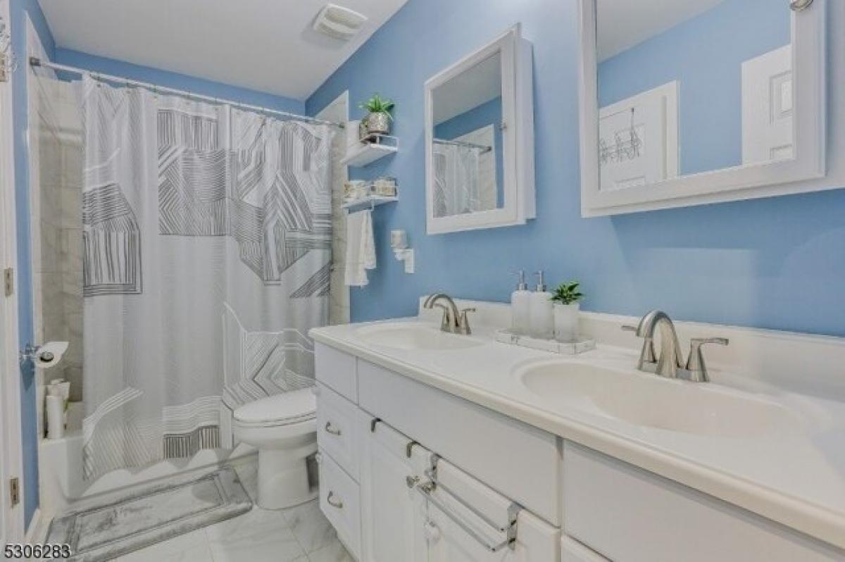 3 bedrooms House in Fair Lawn, USA No. 396644