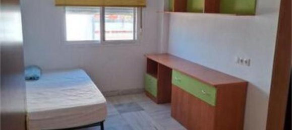 Apartamento de 3 dormitorios en Córdoba, Spain No. 184020 5