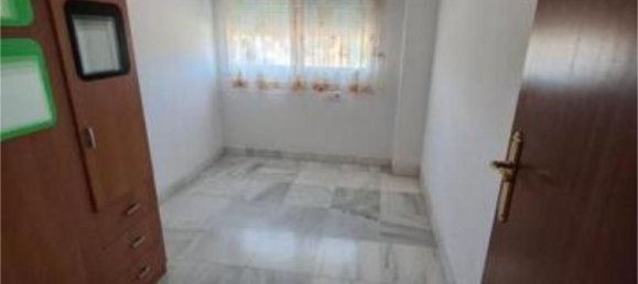 Apartamento de 3 dormitorios en Córdoba, Spain No. 184020 8