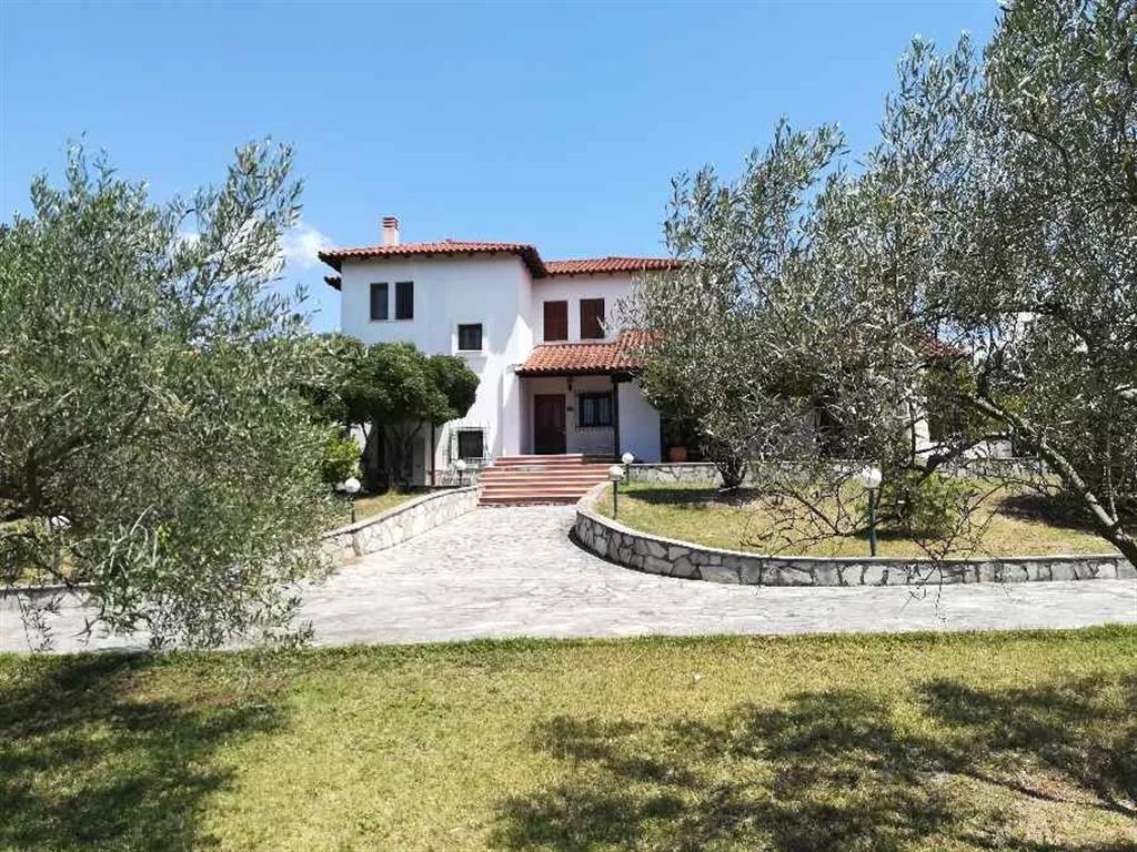 4 bedrooms Commercial property in Thessaloniki, Greece No. 5512