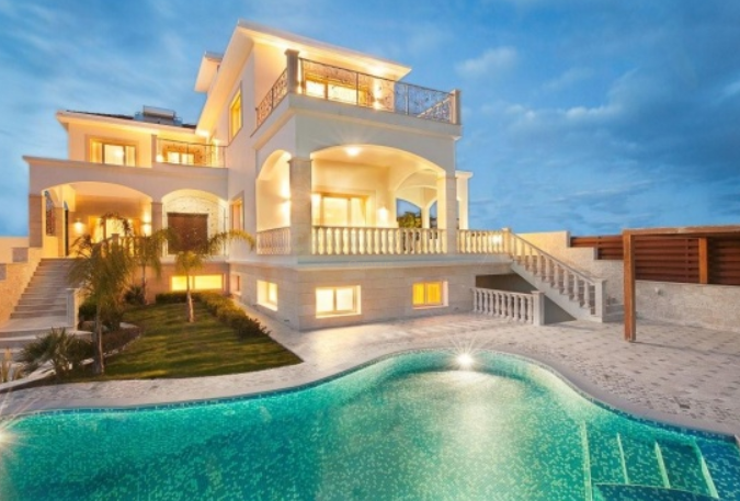 4 bedrooms Villa in Agios Tychonas, Cyprus No. 3747