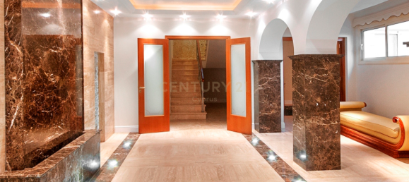 4 bedrooms Villa in Agios Tychonas, Cyprus No. 3747 10