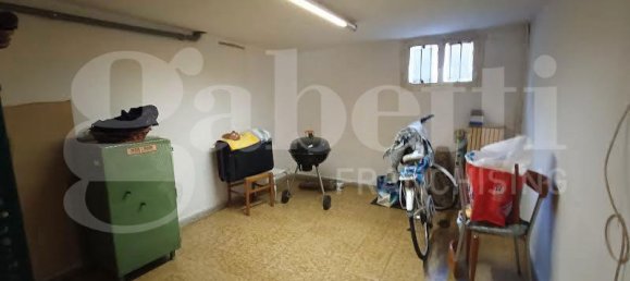 Квартира с 3 комнатами в Чинизелло Бальсамо, Италия № 123936 6