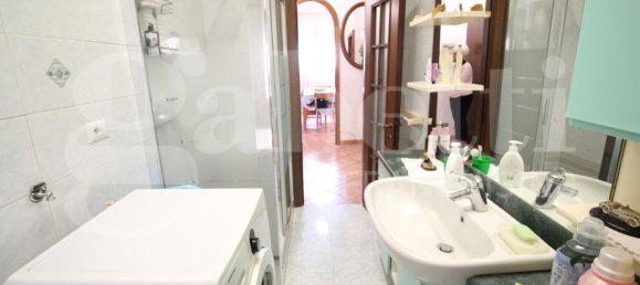 Квартира с 3 комнатами в Чинизелло Бальсамо, Италия № 123936 16