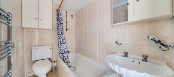 1 bedroom Apartment in London, United Kingdom No. 7785 4