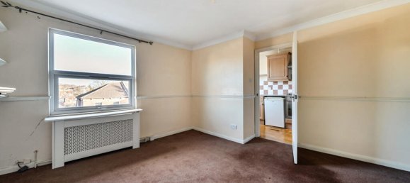 1 bedroom Apartment in London, United Kingdom No. 7785 22