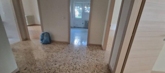 5 rooms Apartment in Sondrio, Italy No. 167776 10