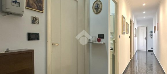 2 chambres Appartement à Genoa, Italy No. 291933 4