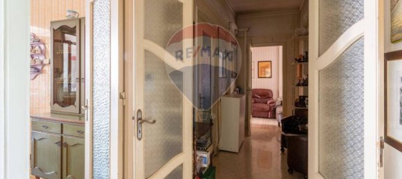 3 Schlafzimmer Wohnung in Palermo, Italy, Nr. 291411 30