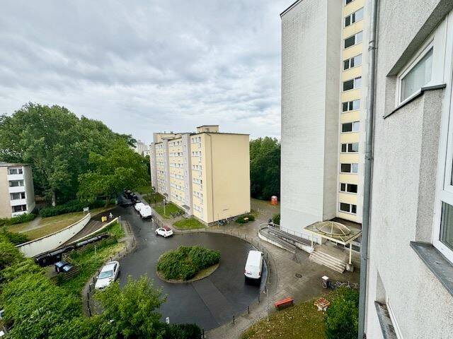 Квартира с 2 комнатами в Фалькенхагенер-Фельд, Германия № 339928