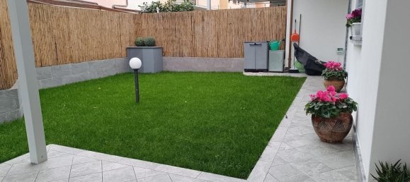 Casa de 3 divisões em Carrara, Italy N.º 51390 2