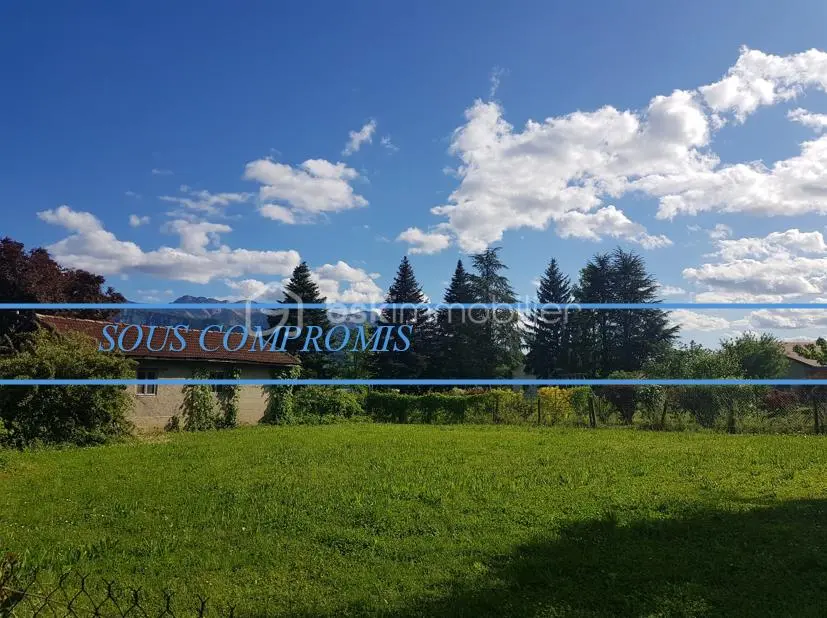 500m² Land in Saint-Jean-de-Moirans, France No. 83033