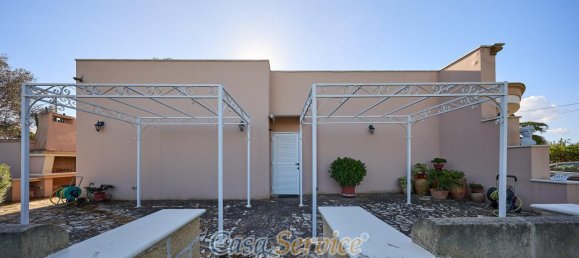 8-salle Villa à Gallipoli, Italy No. 232829 9