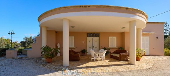 8-salle Villa à Gallipoli, Italy No. 232829 12