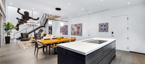 3 Schlafzimmer Gewerbliche Immobilien in Miami, USA, Nr. 615331 9
