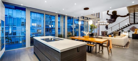 3 Schlafzimmer Gewerbliche Immobilien in Miami, USA, Nr. 615331 11