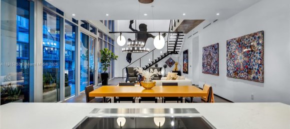 3 Schlafzimmer Gewerbliche Immobilien in Miami, USA, Nr. 615331 10