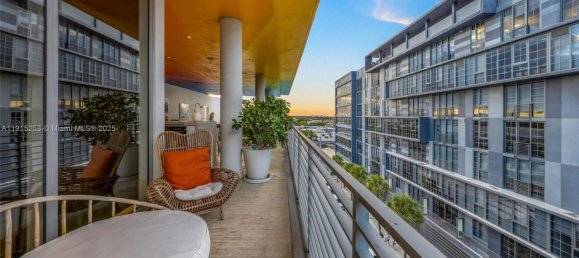 3 Schlafzimmer Gewerbliche Immobilien in Miami, USA, Nr. 615331 4