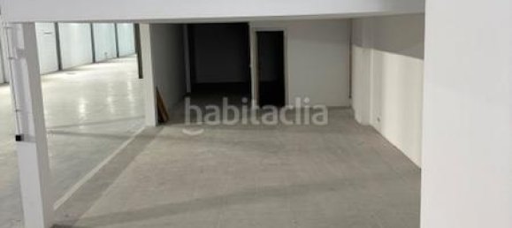 992m² Warehouse in Ripollet, Spain No. 184556 2