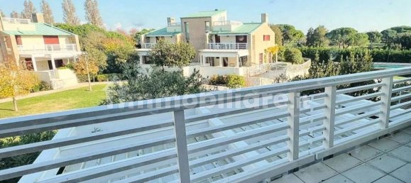 Вилла с 10 спальнями в Удине, Италия № 165798 7